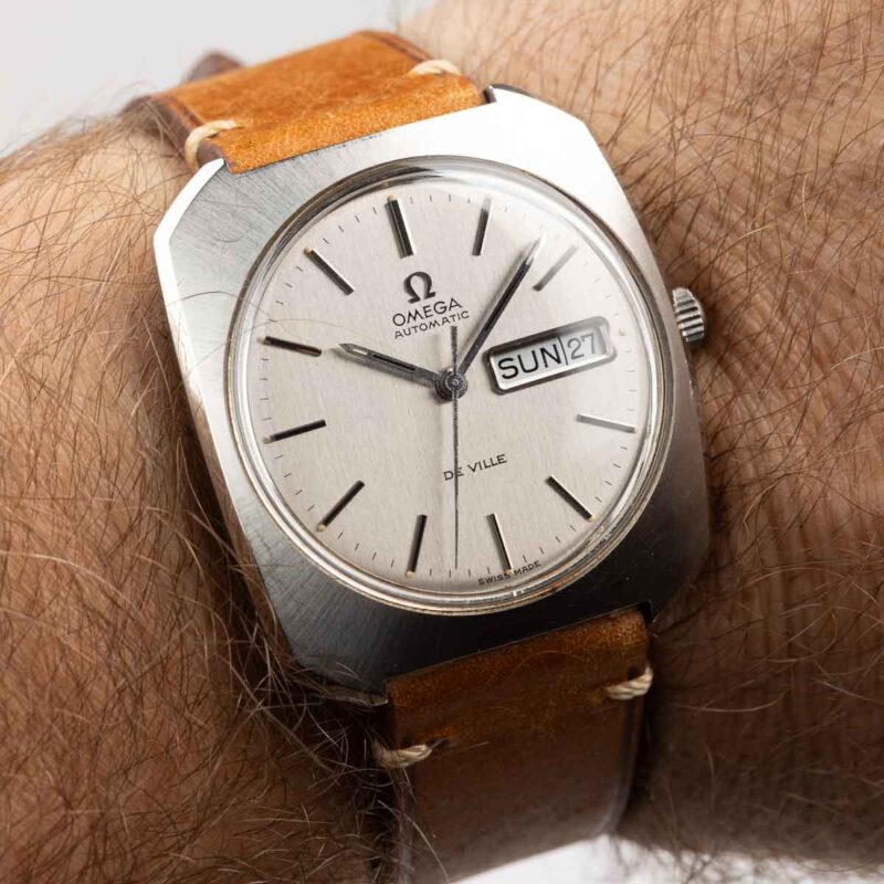 Omega de Ville day/date Cal. 752 Ref. 166.095. Automatic movement. Steel case.