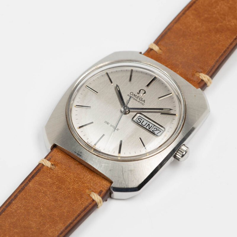 Omega de Ville day/date Cal. 752 Ref. 166.095. Automatic movement. Steel case.