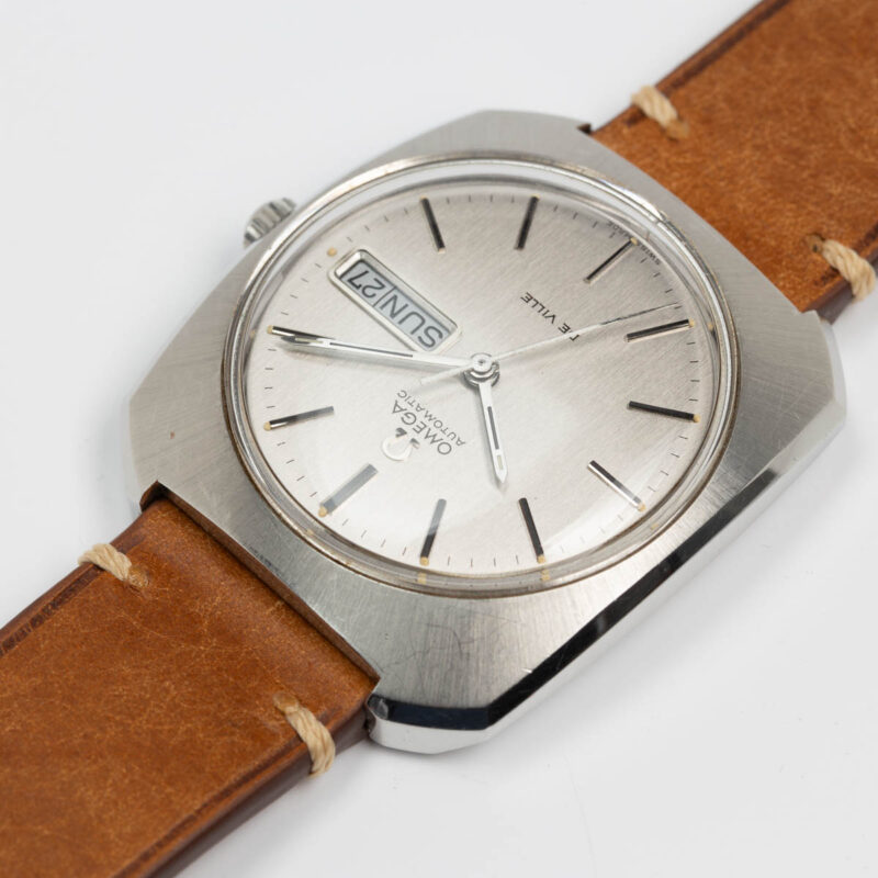 Omega de Ville day/date Cal. 752 Ref. 166.095. Automatic movement. Steel case.