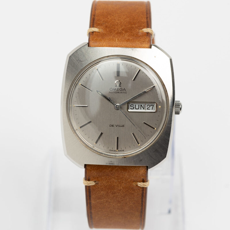 Omega de Ville day/date Cal. 752 Ref. 166.095. Automatic movement. Steel case. 36 mm size without crown