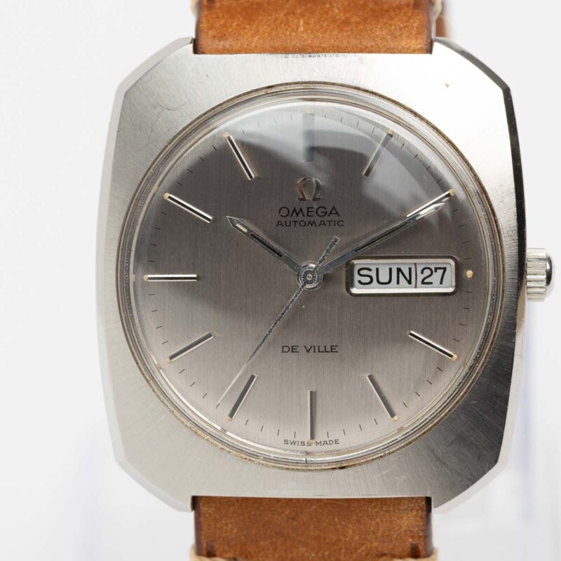 Omega de Ville day/date Cal. 752 Ref. 166.095. Automatic movement. Steel case.