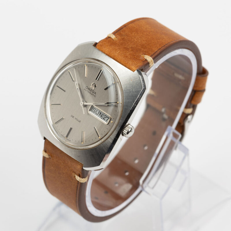 Omega de Ville day/date Cal. 752 Ref. 166.095. Automatic movement. Steel case.