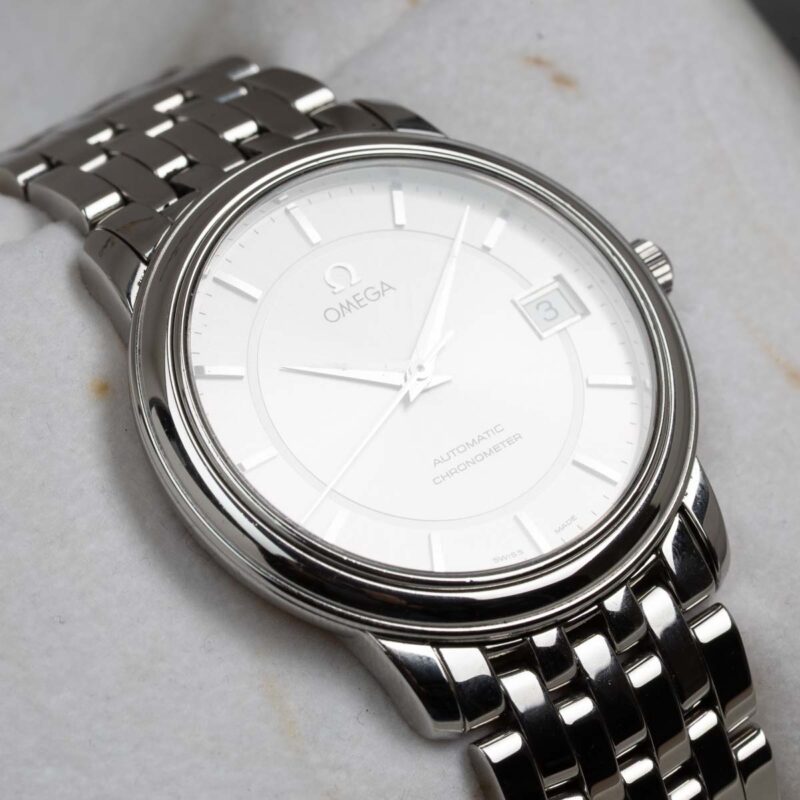Omega de Ville Cal. 1109 Ref. 168.1050. From 1986. Automatic. Steel case. Original bracelet.
