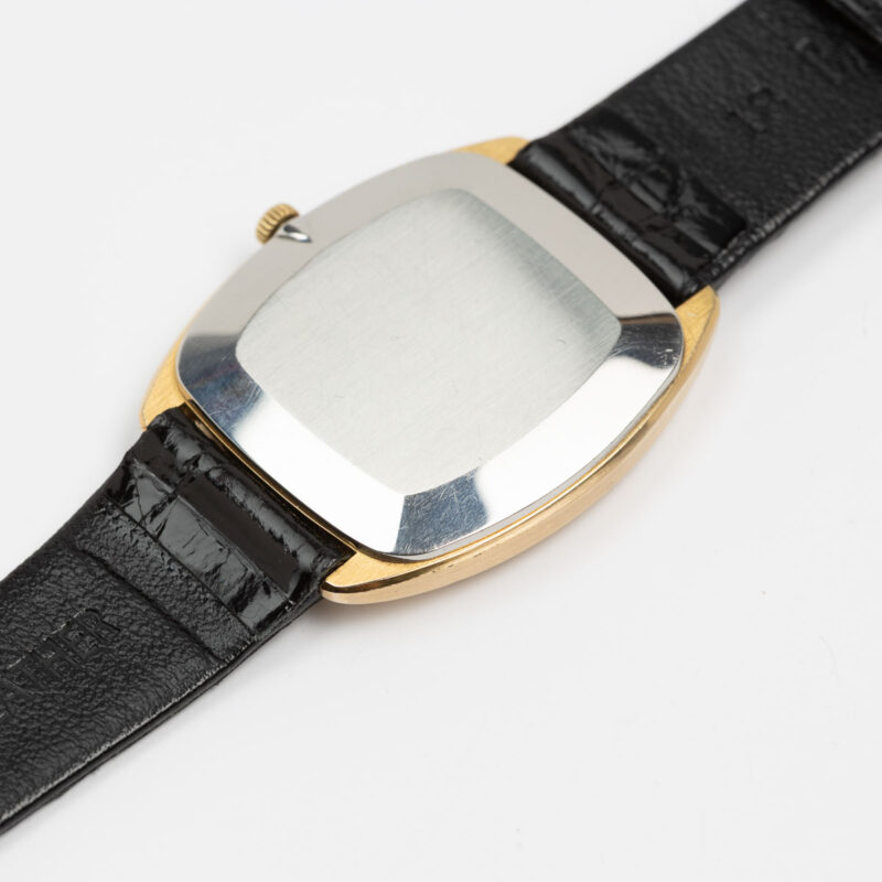 Omega de Ville Cal. 625 Ref. 111.0139. From 1978. Rectangular watch. Manual movment. Gold-plated.