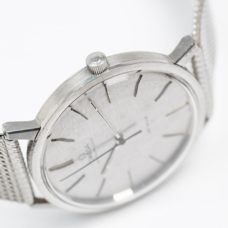 Omega de Ville Cal. 711 Ref. 165 008. From 1968. Linen dial. Automatic movment.