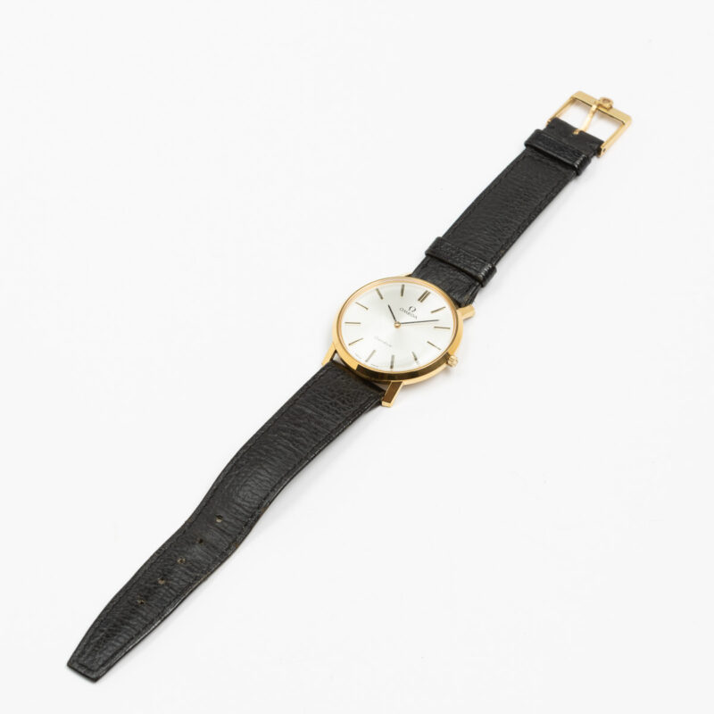 Omega Geneve Ref. 11.0110 Cal. 620. From 1971. Manual movement Gold-plated watch. White dial.