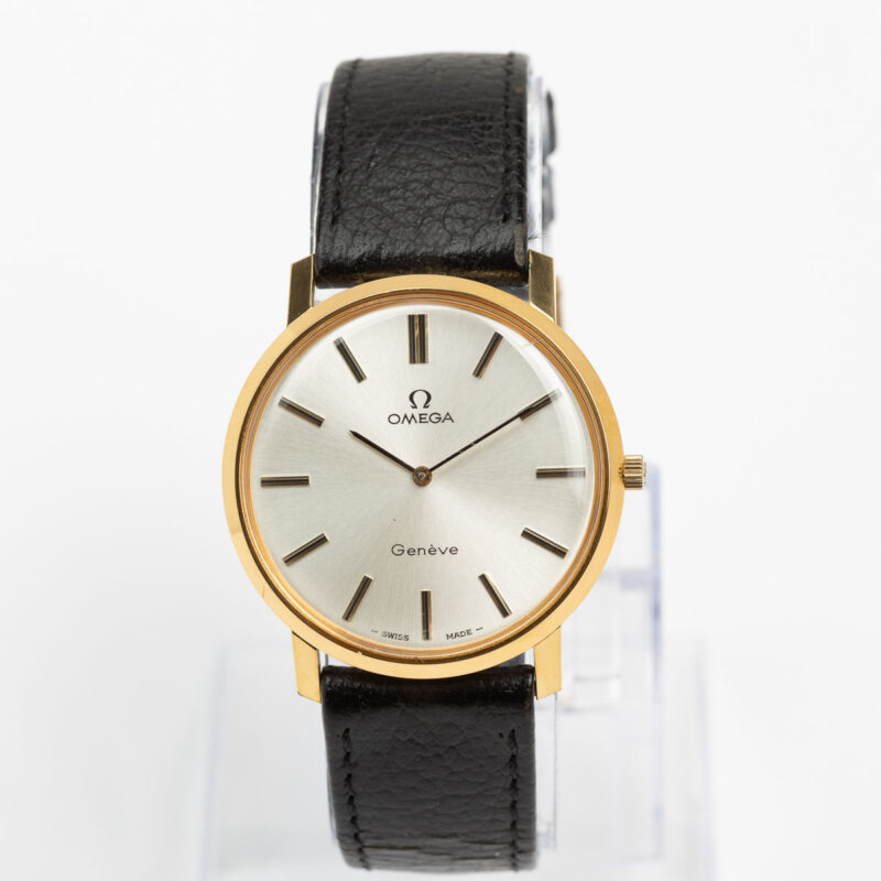 Omega Geneve Ref. 11.0110 Cal. 620. From 1971. Manual movement Gold-plated watch. White dial.