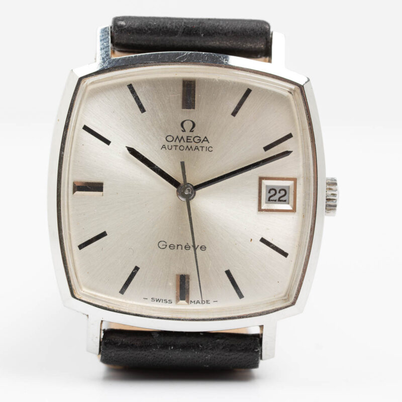Omega Genève date Cal. 565 Ref. 162 010. From 1970. Automatic. Steel square case.