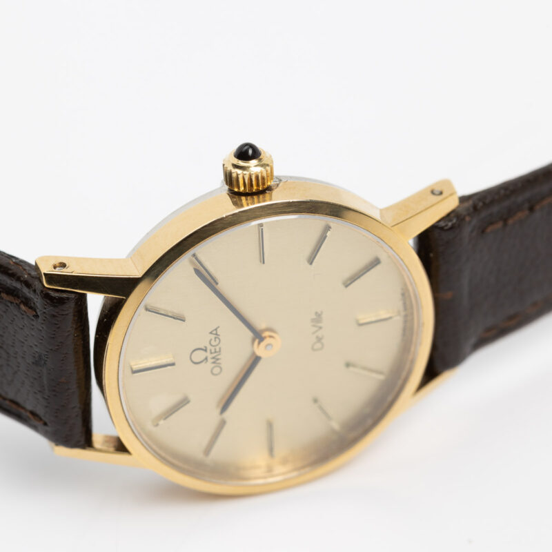 Ladies Omega de Ville Cal. 625 Ref. 511.0392. From 1979. Manual movment. Gold plated.