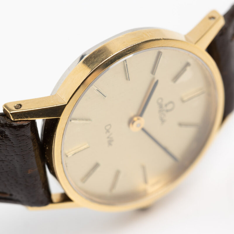 Ladies Omega de Ville Cal. 625 Ref. 511.0392. From 1979. Manual movment. Gold plated.