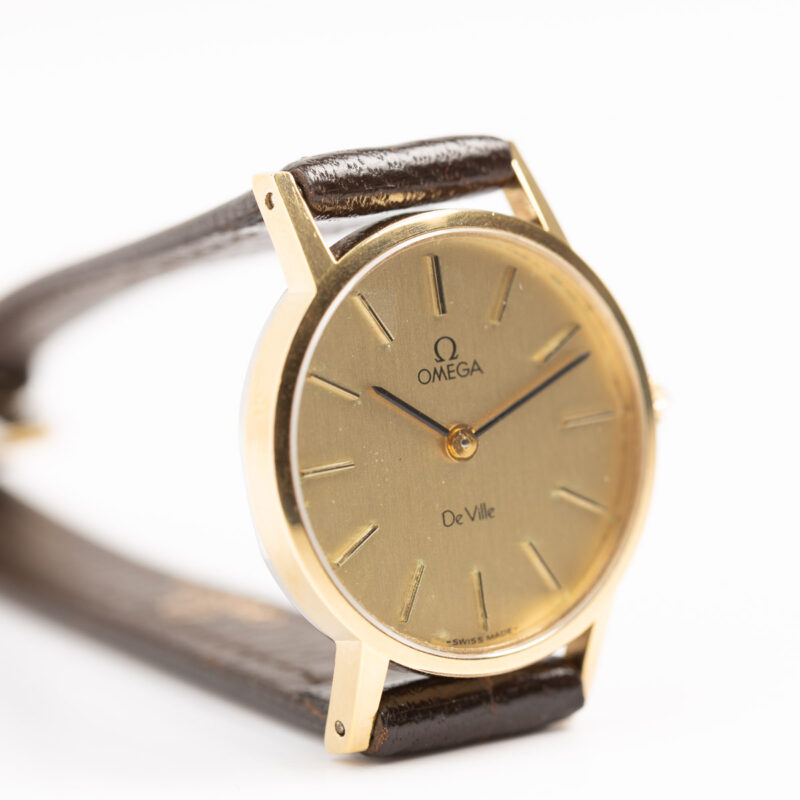 Ladies Omega de Ville Cal. 625 Ref. 511.0392. From 1979. Manual movment. Gold plated.