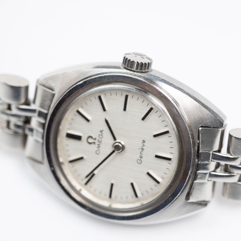 Alternative view of 1970 Omega Genève