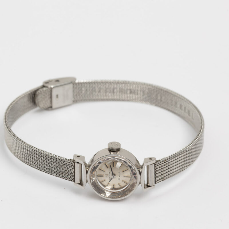 Ladies Omega de Ville Cal. 484 Ref. 511.254. From 1968. Manual movement. Steel case.