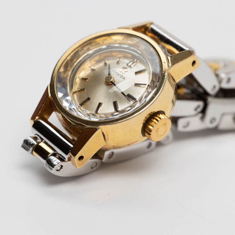 Ladies Omega de Ville Cal. 483 Ref. 511.088. From 1963. Manual movment. Gold plated.
