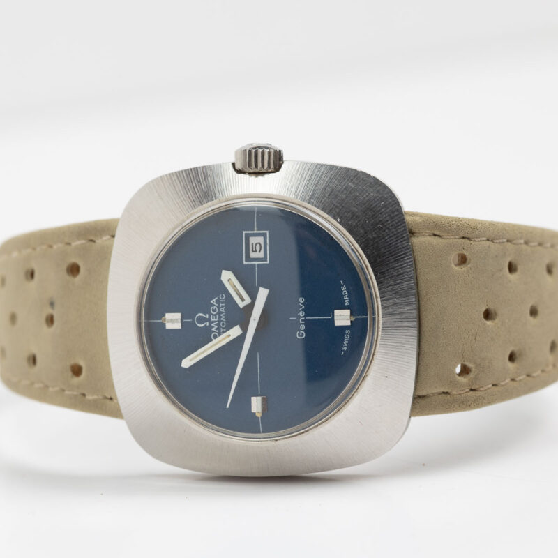 Ladies Omega Genève date Cal. 681 Ref. 566.031. From 1969. Automatic movement. Blue dial. Steel case.