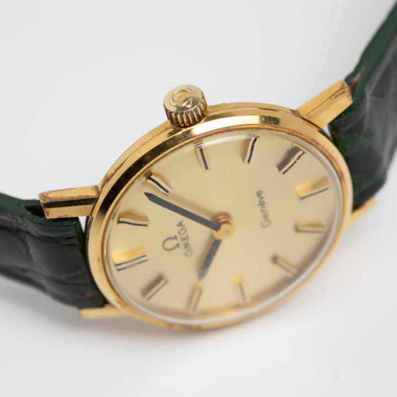 Ladies Omega Genève Cal. 625 Ref. 511.0457. From 1974. Manual movement. Gold plated.