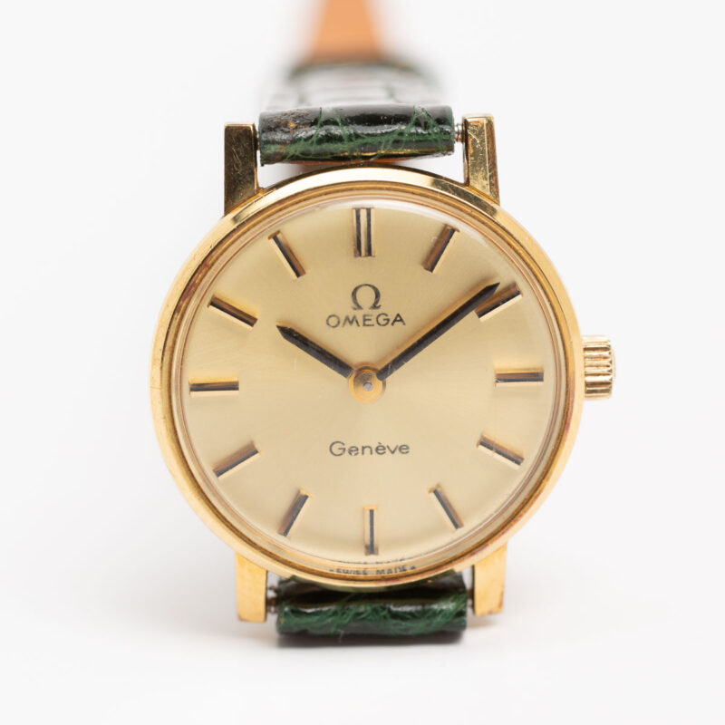 Ladies Omega Genève Cal. 625 Ref. 511.0457. From 1974. Manual movement. Gold plated.