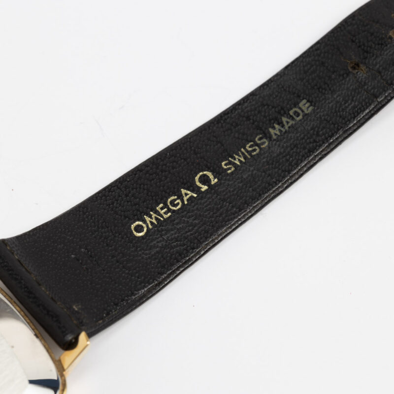 Square Omega de Ville Ref. 111.0149 Cal. 625. Manual movment. Gold plated. White dial.