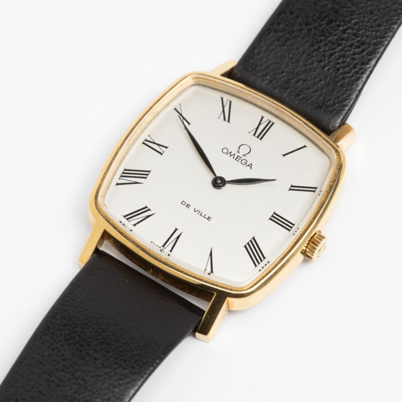 Square Omega de Ville Ref. 111.0149 Cal. 625. Manual movment. Gold plated. White dial.