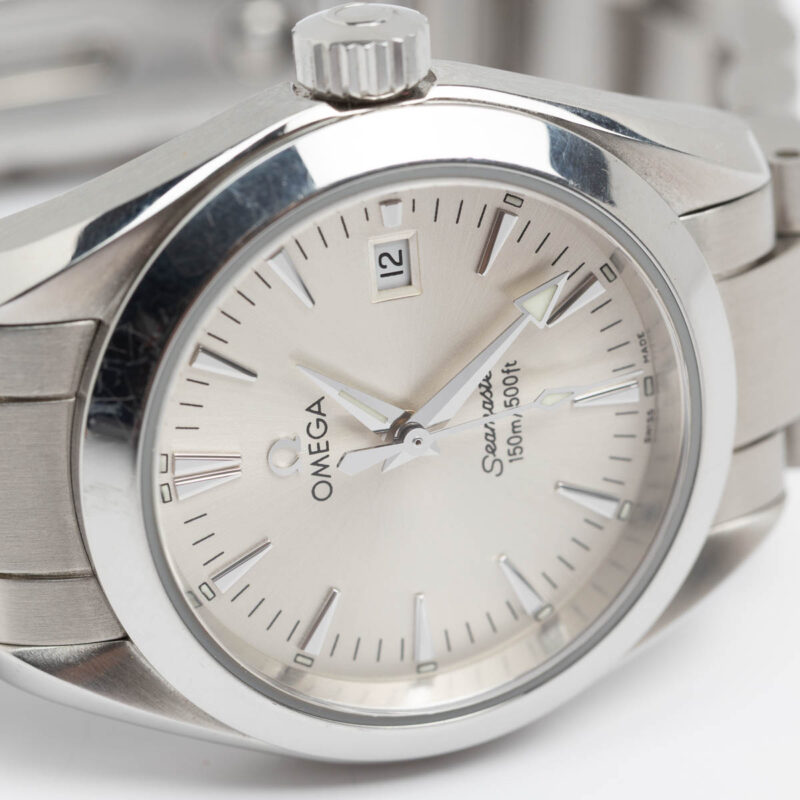 Ladies Omega Seamaster Aqua Terra 150m date Cal. 1424 Ref. 257730. Quartz movement. Steel case and white dial.