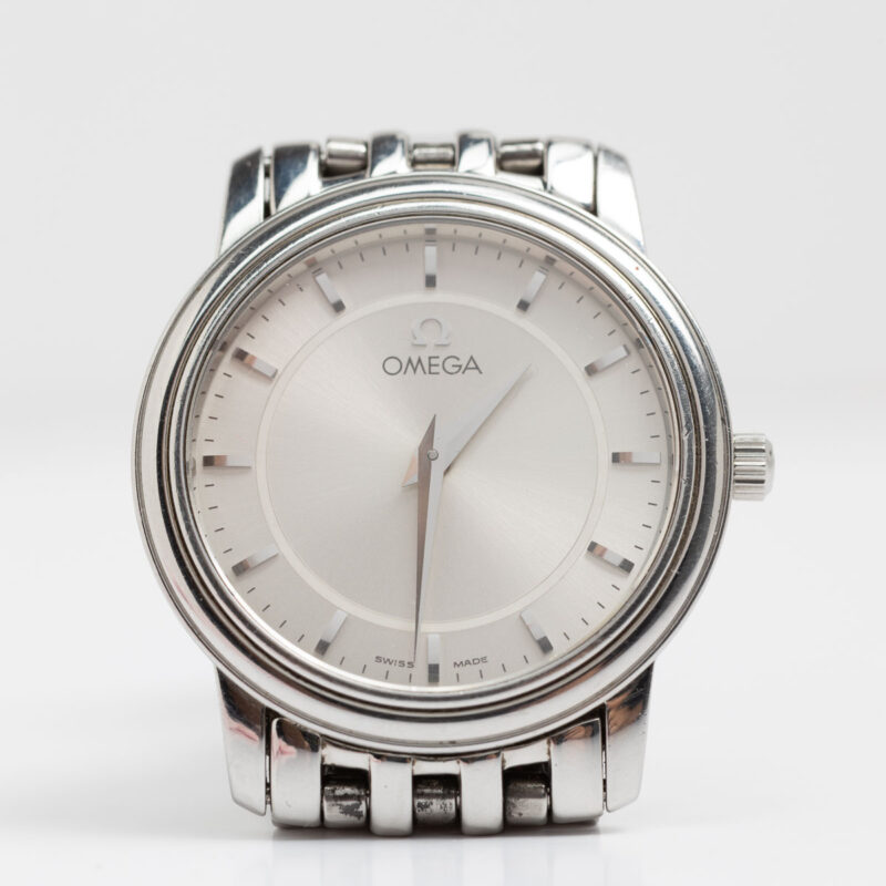 Ladies Omega de Ville Prestige Ref. 4580.31.00 Cal. 1456. Quartz movement. Steel case and white dial.