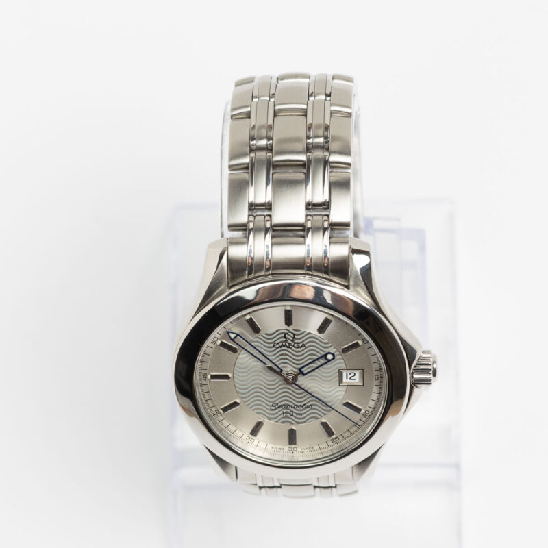 Omega Seamaster Diver 120m date Cal. 1538 Ref. 196.1501. Quartz movment. Steel case.