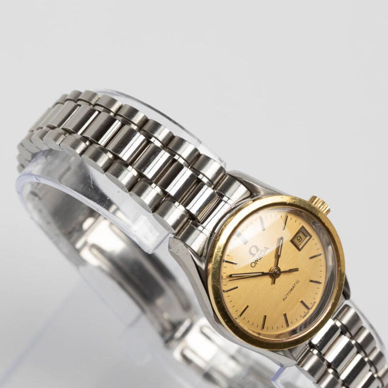 1993 Omega - Image 13