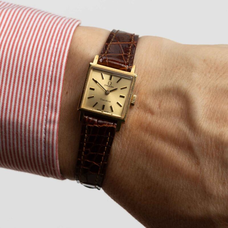 Alternative view of 1973 Omega Genève