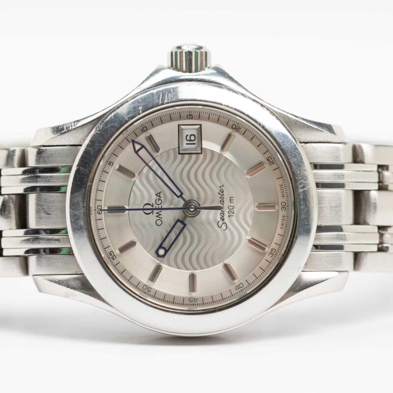 Ladies Omega Seamaster 120m date Ref. 5961502 Cal. 1424. Quartz movment. Modern dial. Steel case.