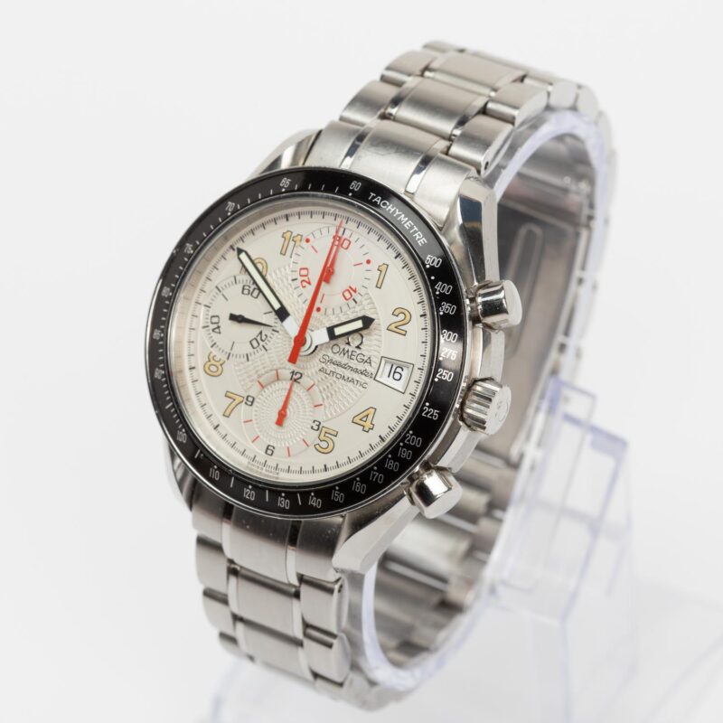 Omega Speedmaster date Cal. 1152 Ref. 1750083. Automatic. White dial. Black bezel.
