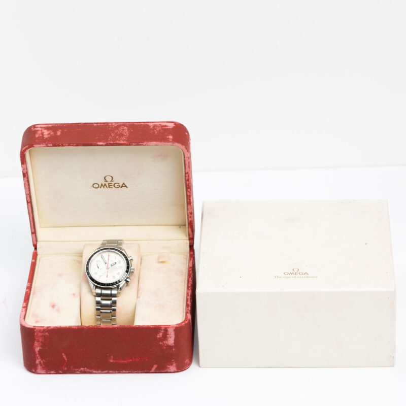 Omega Speedmaster date Cal. 1152 Ref. 1750083. Automatic. White dial. Black bezel.