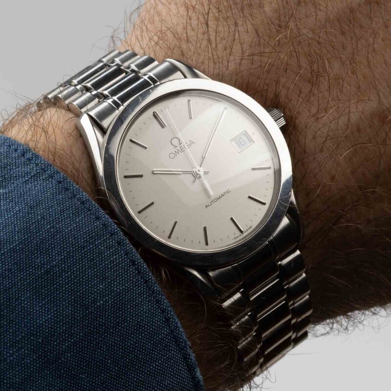 Omega date Cal. 1108 Ref. 166.0295. Automatic. Steel case.