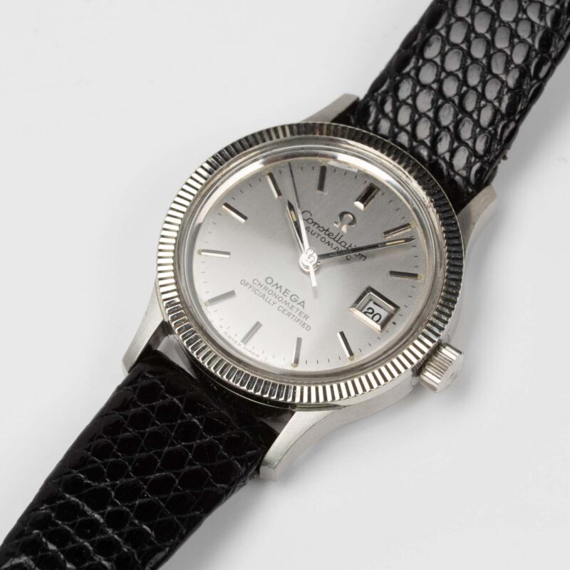 Ladies Omega Constellation date Cal. 684 Ref. 568.016. From 1970. Automatic movment. White gold bezel. It’s 24 mm size without crown