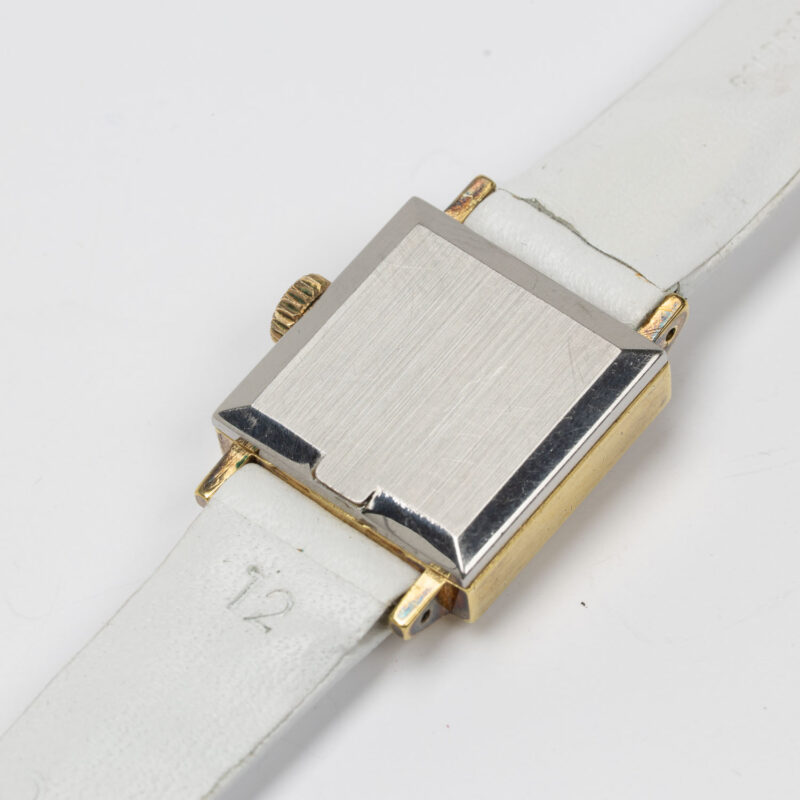 Ladies Omega Genève Cal. 485 Ref. 511.321. From 1970. Manual movement. Square gold plated watch.