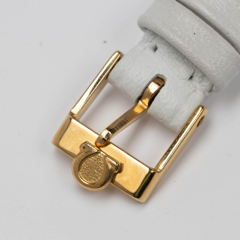 Ladies Omega Genève Cal. 485 Ref. 511.321. From 1970. Manual movement. Square gold plated watch.