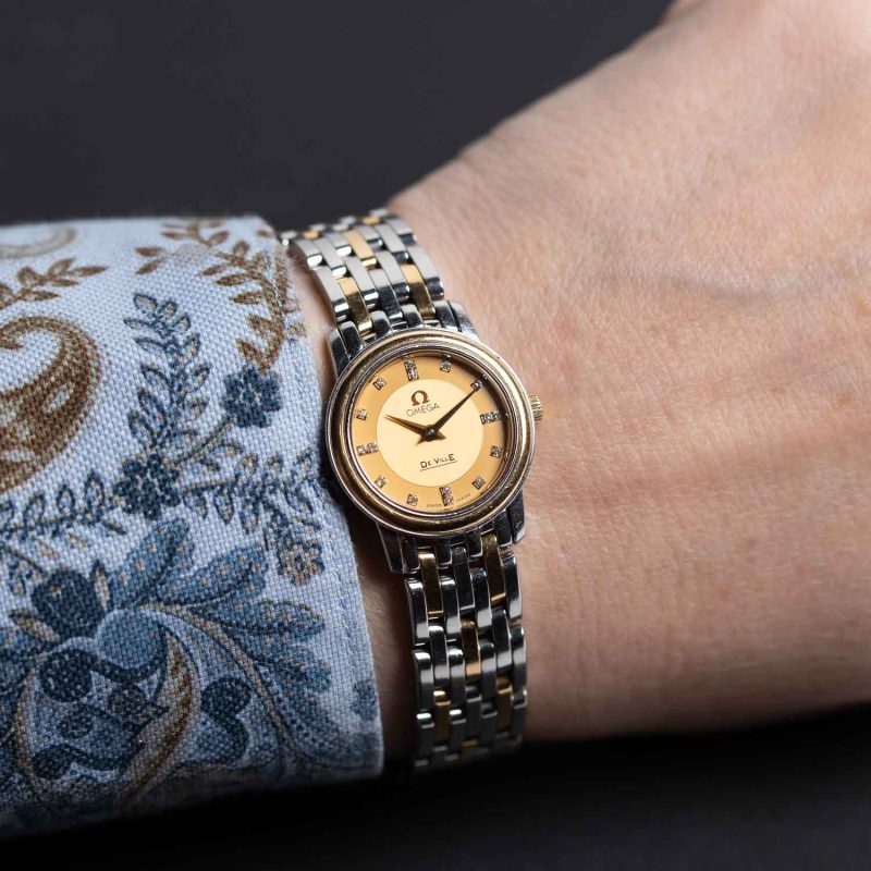 Alternative view of 2000s Omega de Ville Prestige