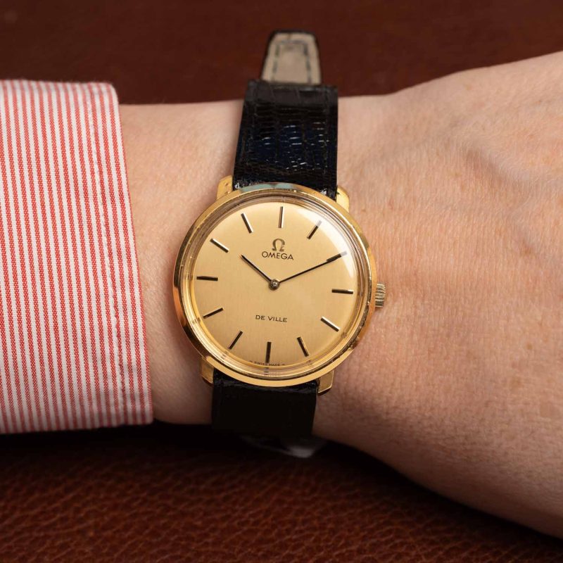 Alternative view of 1975 Omega de Ville